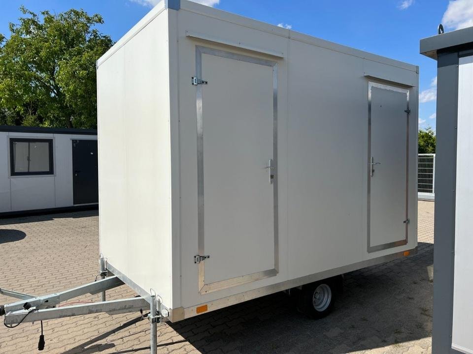 f855d7ce-3127-4a96-8597-5f76151e5ca9.jpg Remolque sanitario autónomo con tanque de 700 litros - Imagen 1
