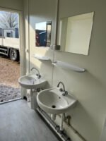 CONTENEDOR SANITARIO DE 6,00 x 2,44 M CON 5 SANITARIOS - Imagen 6
